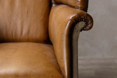 armchair-arm-detail